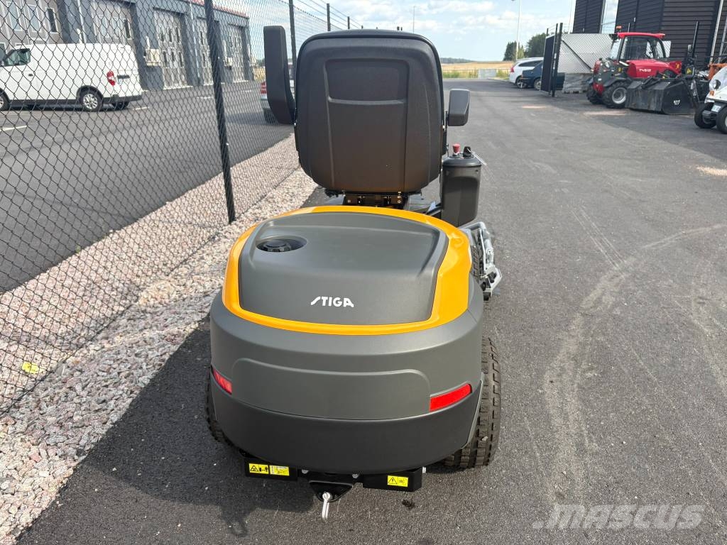 Stiga Park 700 WX + 110 cm Utförsäljning Sitteklippere