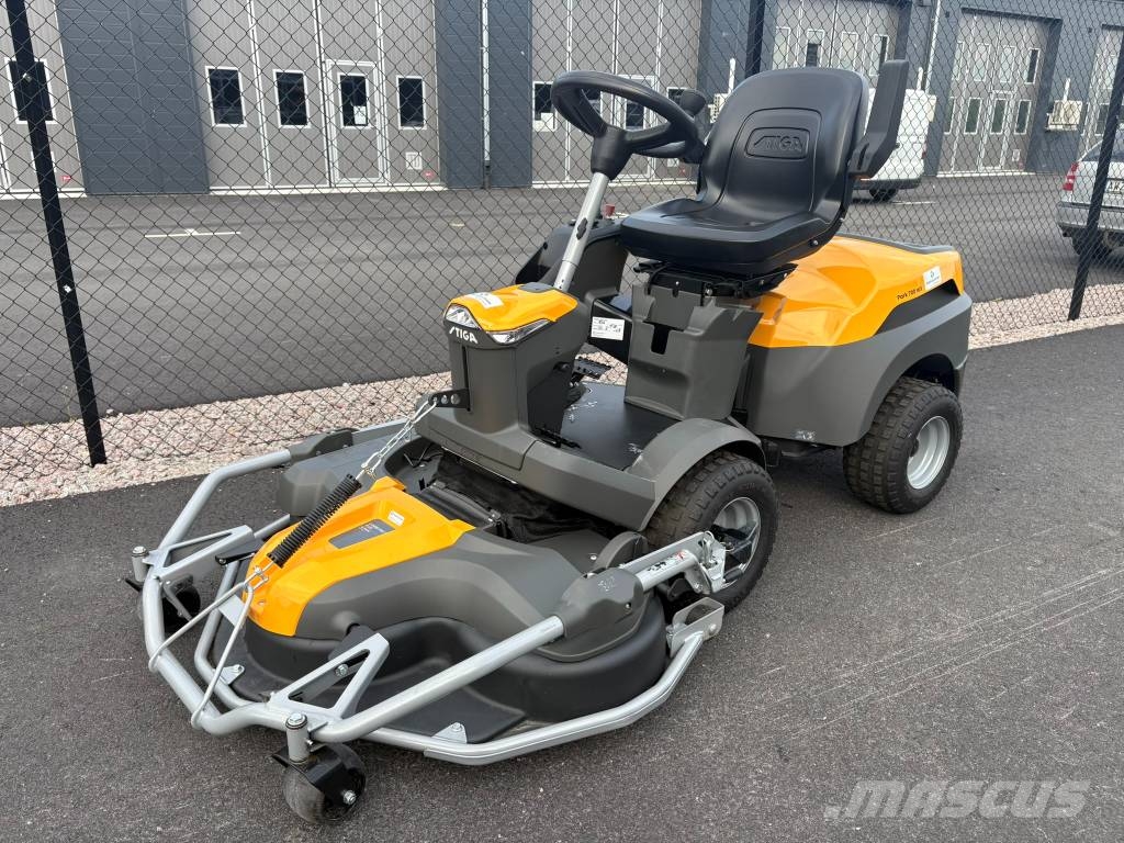 Stiga Park 700 WX + 110 cm Utförsäljning Sitteklippere