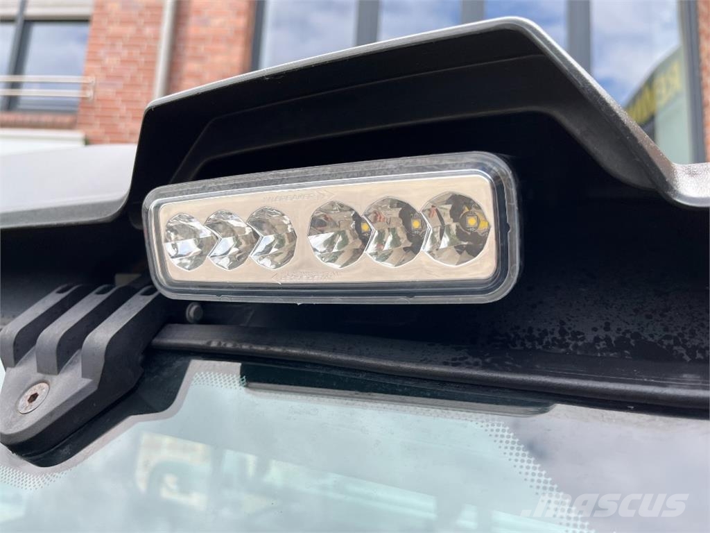 John Deere Gator Jagd XUV865M *Diesel* Visureigiai
