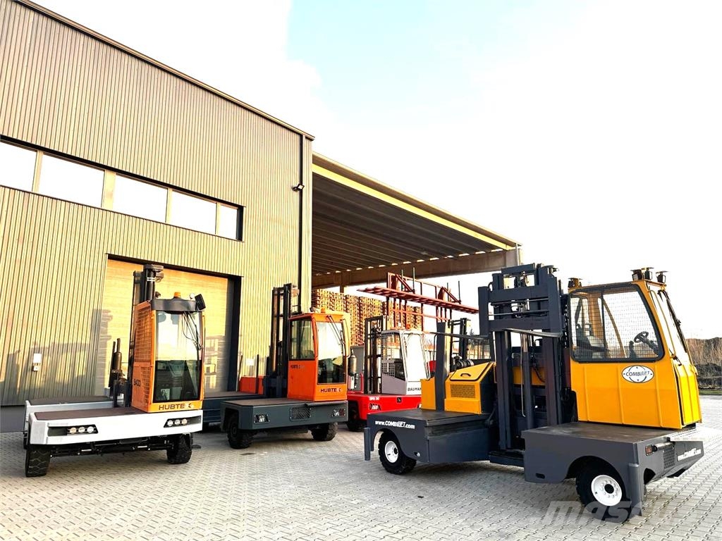 Combilift CB3000 // Diesel // Only 5185 hours 四向前伸式堆高機(叉車)