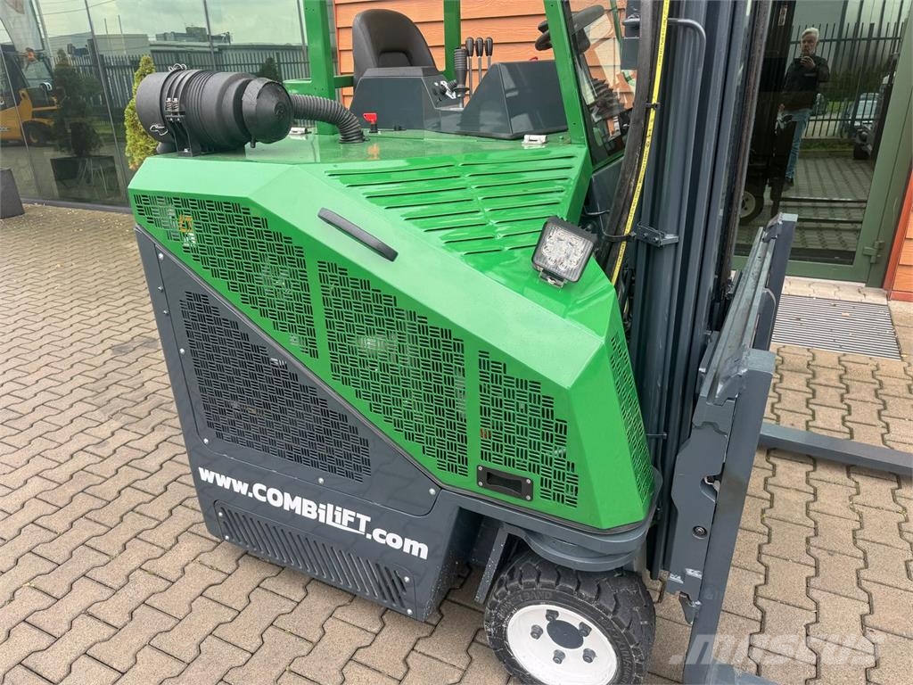 Combilift CB3000 // Diesel // Only 5185 hours Nelitietrukit