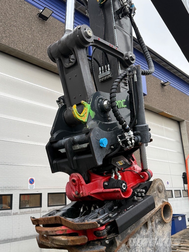 Volvo EC 220 E Lánctalpas kotrók