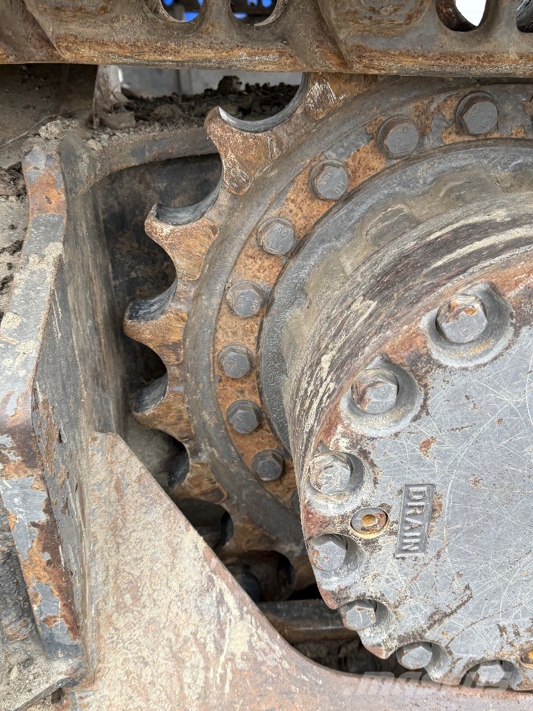 Volvo EC 220 E Lánctalpas kotrók