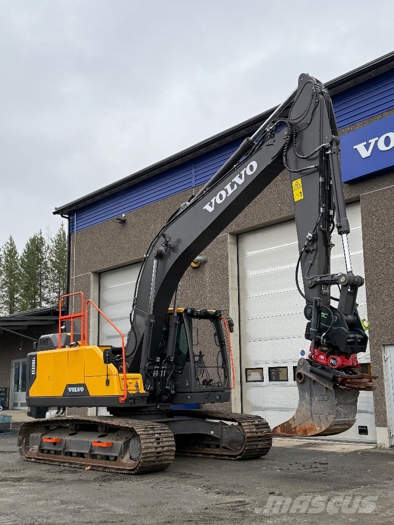 Volvo EC 220 E Lánctalpas kotrók