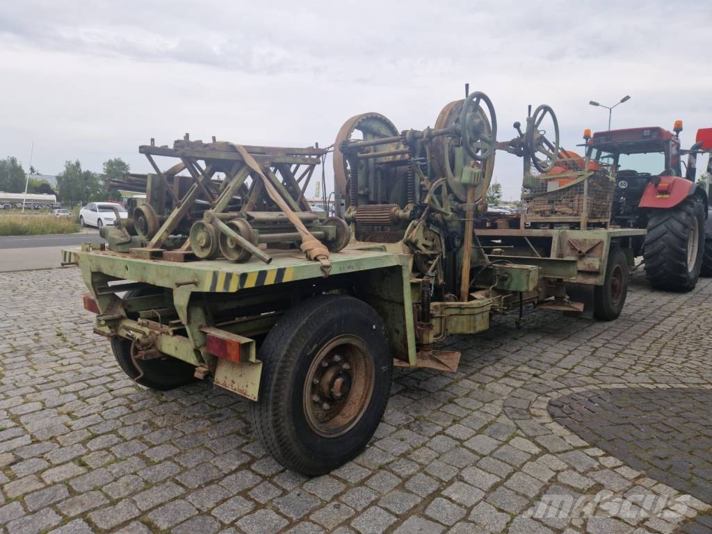 Trak  do drewna Bydgoski DTJA-60 製材機械
