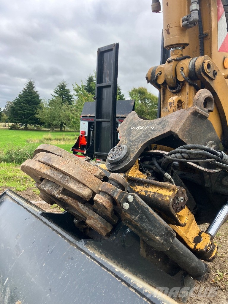 Hydrema M 1600 C2 Rail 轮式挖掘机