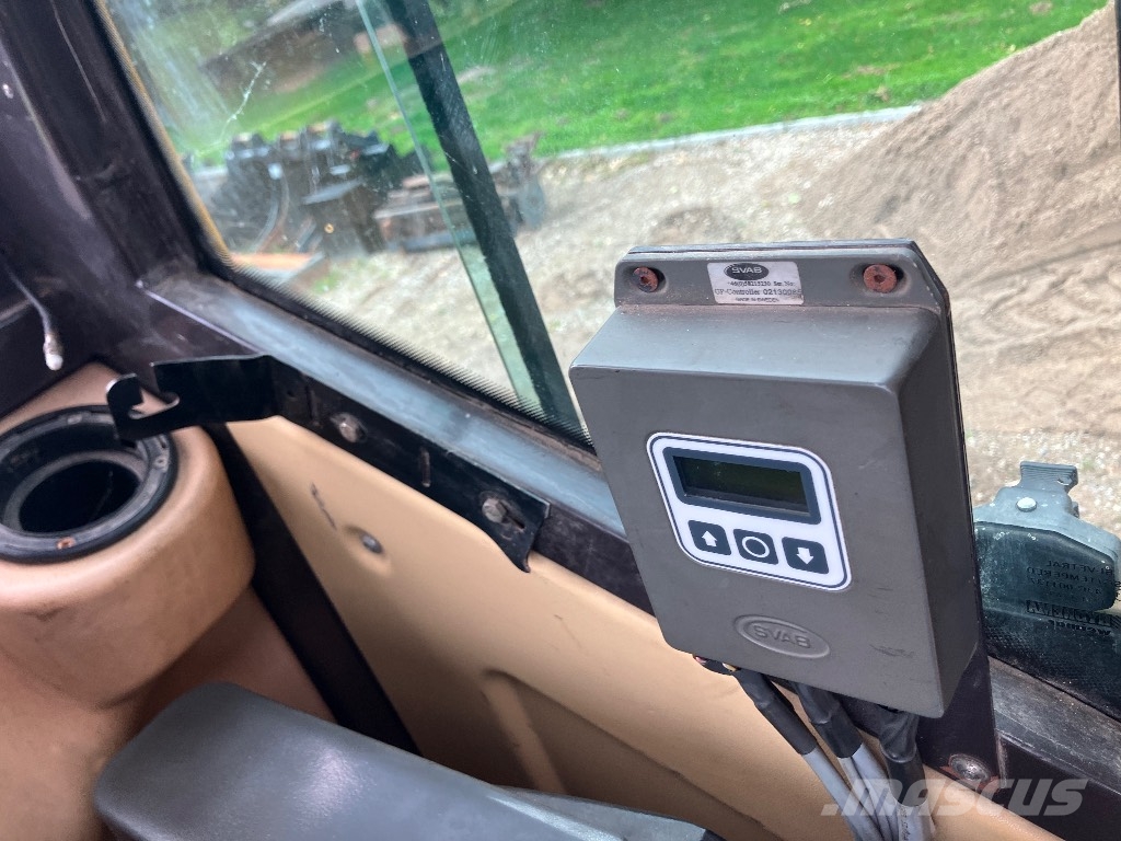 Hydrema M 1600 C2 Rail 轮式挖掘机
