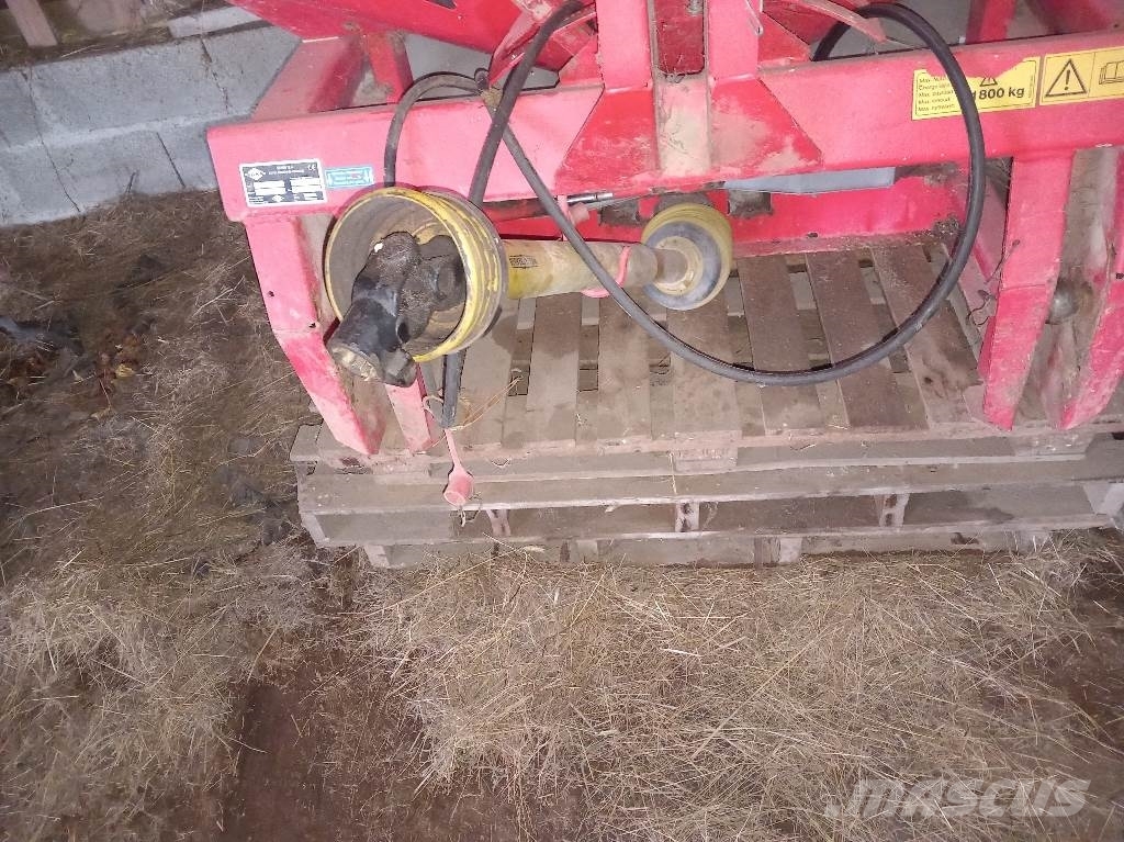 Kuhn MDS 732 M 肥料撒佈機