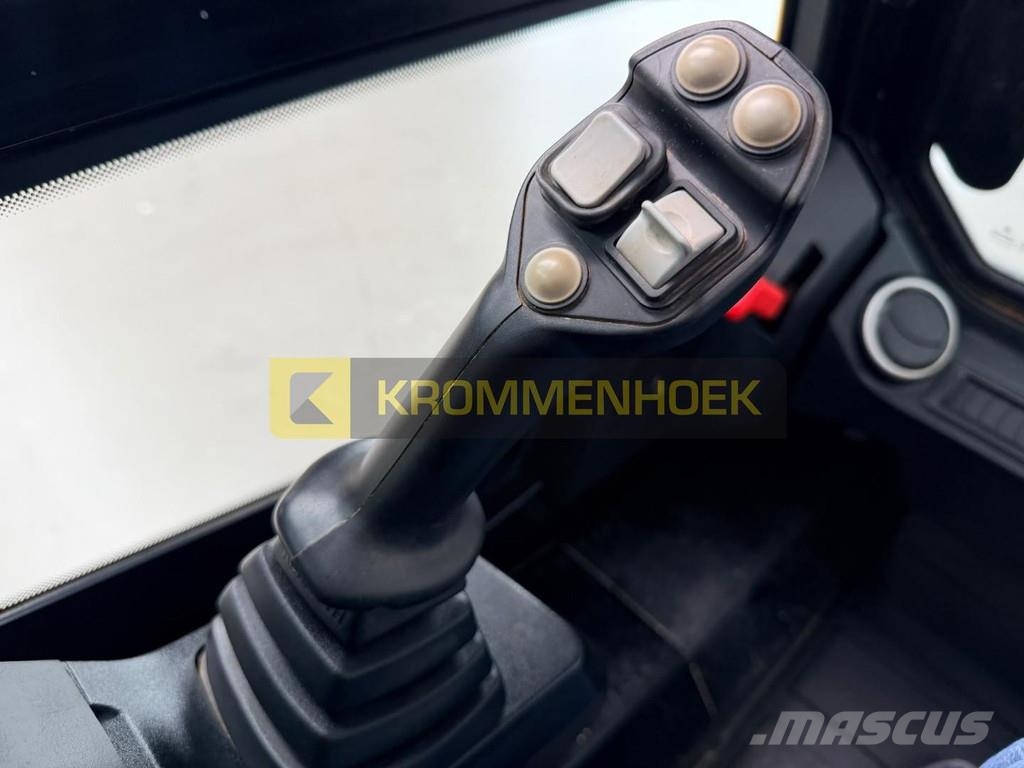 JCB 3TS-8T Teleskid Schrankladers