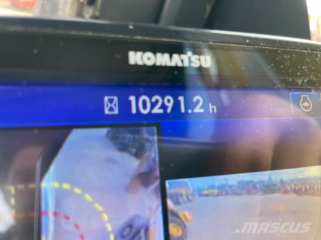 Komatsu PC490LC-11E0 حفارات زحافة