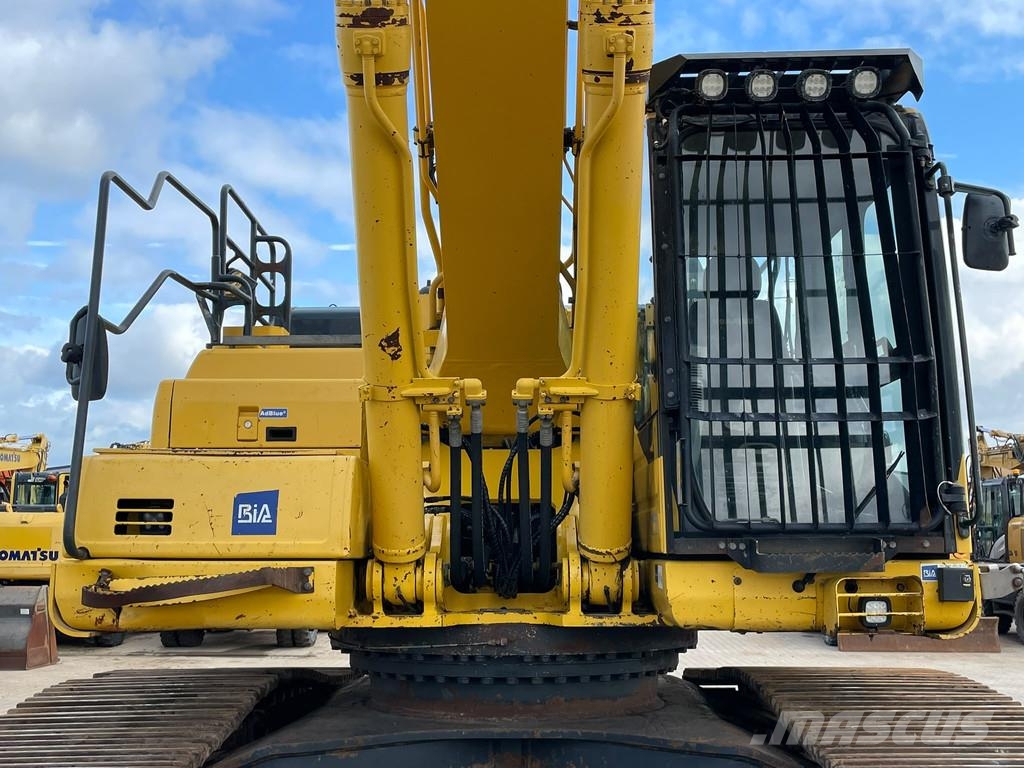Komatsu PC490LC-11E0 حفارات زحافة
