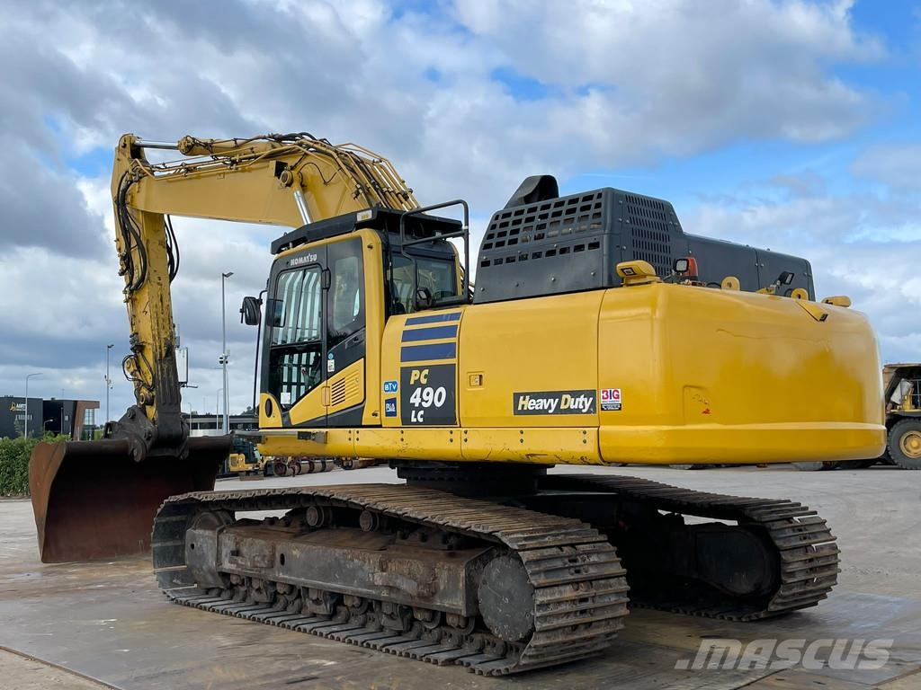 Komatsu PC490LC-11E0 حفارات زحافة