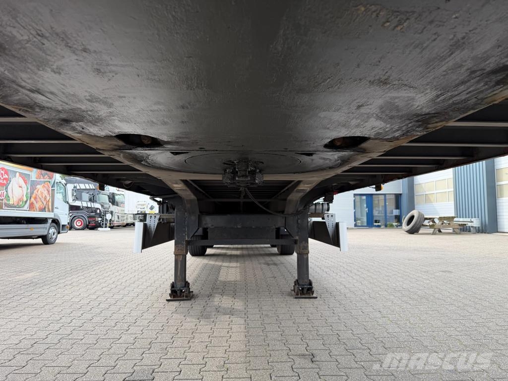 Renders X Steering / Schuifzeil / Ov-Laadklep / Apk! Curtainsider semi-trailers