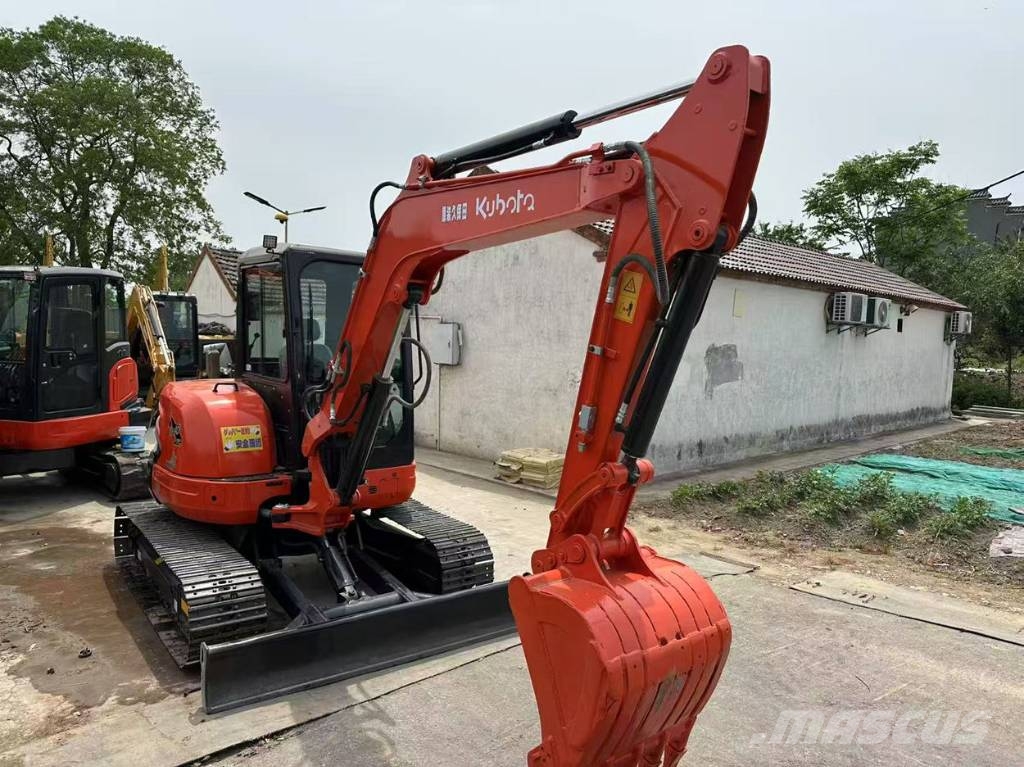 Kubota U 40 Minigravere <7t