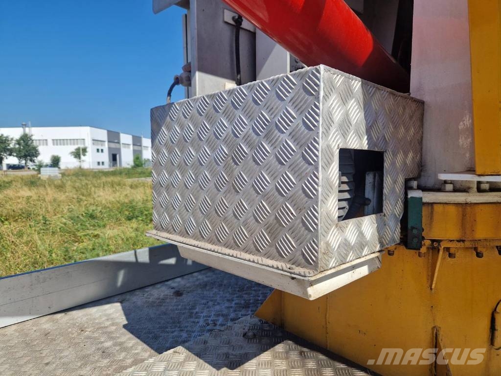 Pagliero J335 ALU anno 2002 车载式高空作业车