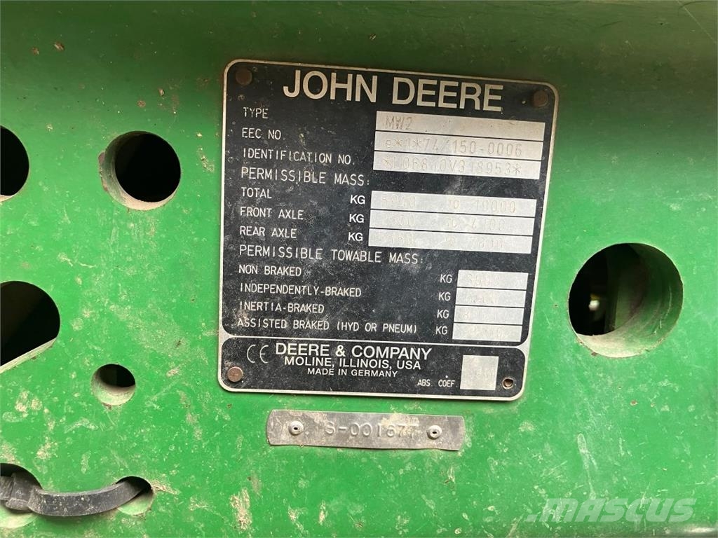 John Deere 6810 Traktori