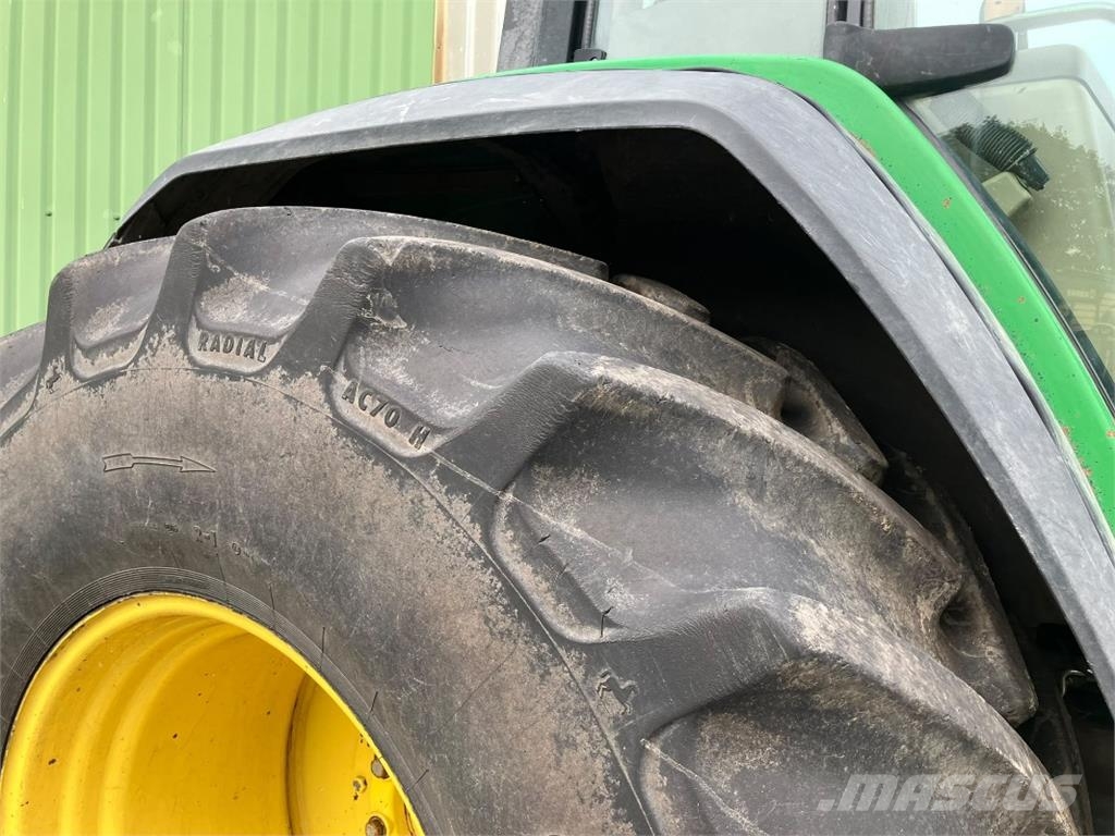 John Deere 6810 Traktori