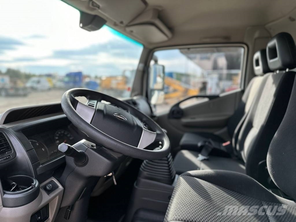 Nissan NT500 픽업/드롭사이드