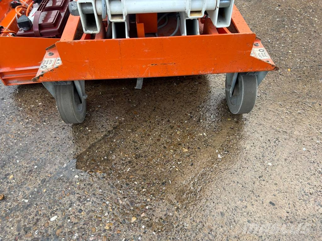 Snorkel S3010P Skjutliftar