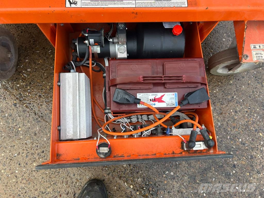Snorkel S3010P Skjutliftar