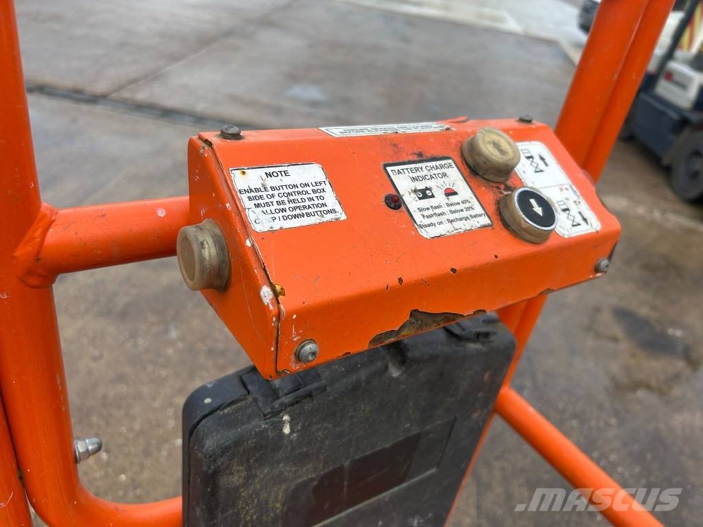 Snorkel S3010P Skjutliftar