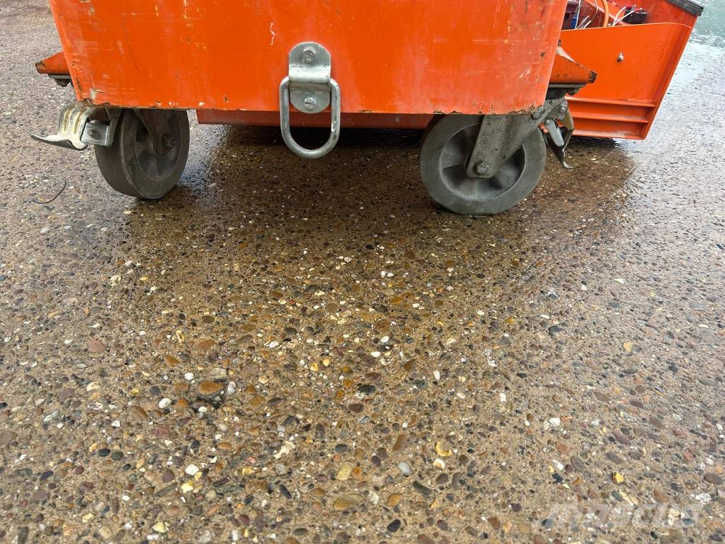 Snorkel S3010P Skjutliftar