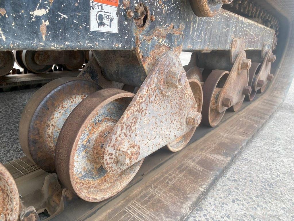 Morooka MST 600e swivel crawler dumper . Demperji goseničarji