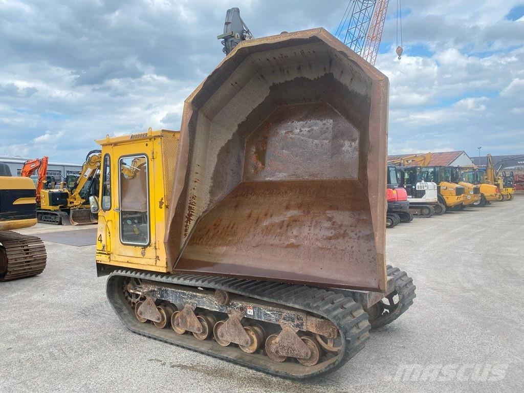 Morooka MST 600e swivel crawler dumper . Demperji goseničarji