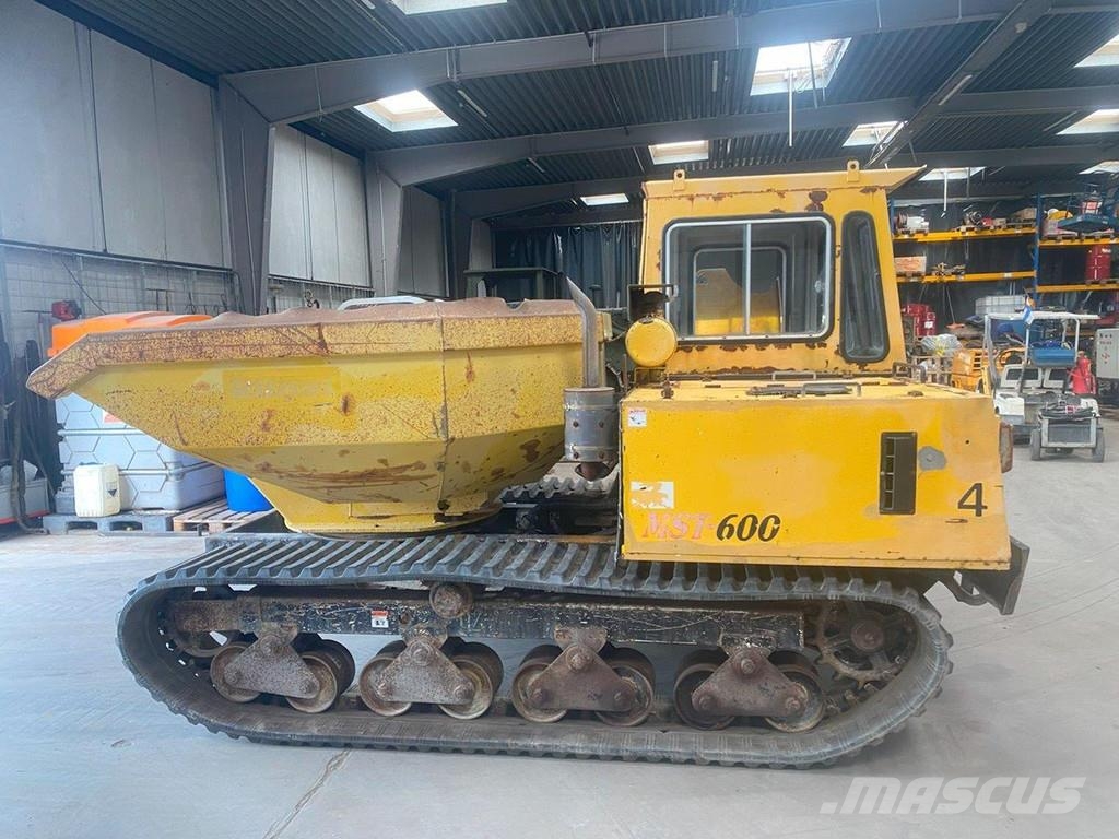 Morooka MST 600e swivel crawler dumper . Demperji goseničarji