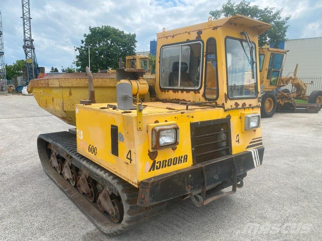 Morooka MST 600e swivel crawler dumper . Demperji goseničarji
