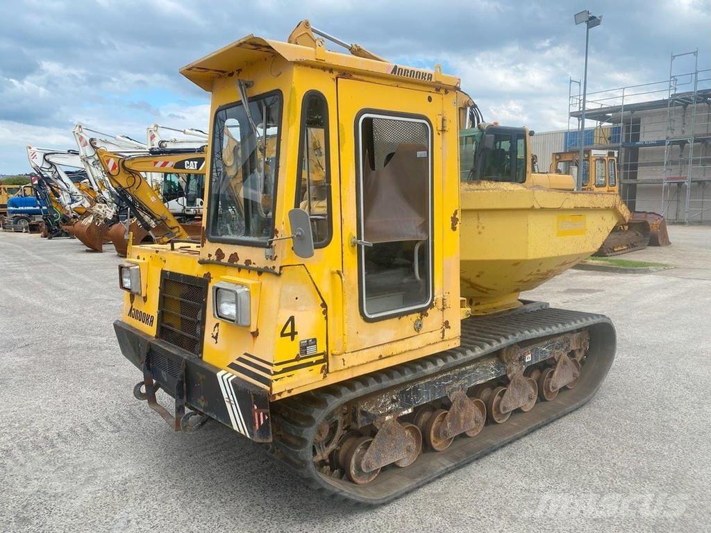 Morooka MST 600e swivel crawler dumper . Demperji goseničarji