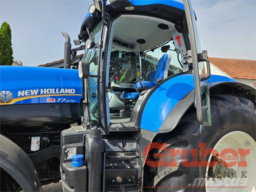 New Holland T7.270 AC トラクター
