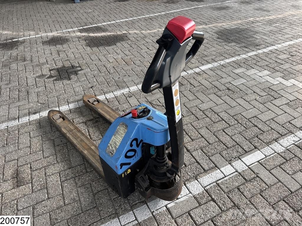 Hanselifter Hubwagen 1500 kg, 0,8 kW, 2016 Штабелери