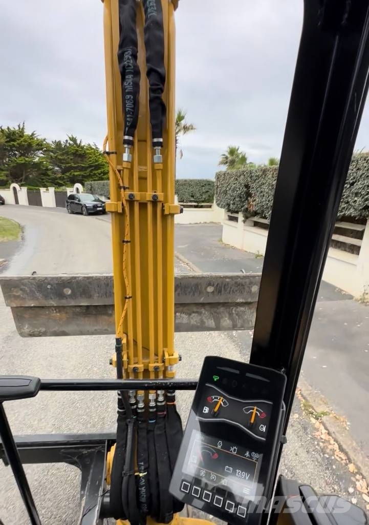 CAT 302.7 D CR Mini bageri <7t