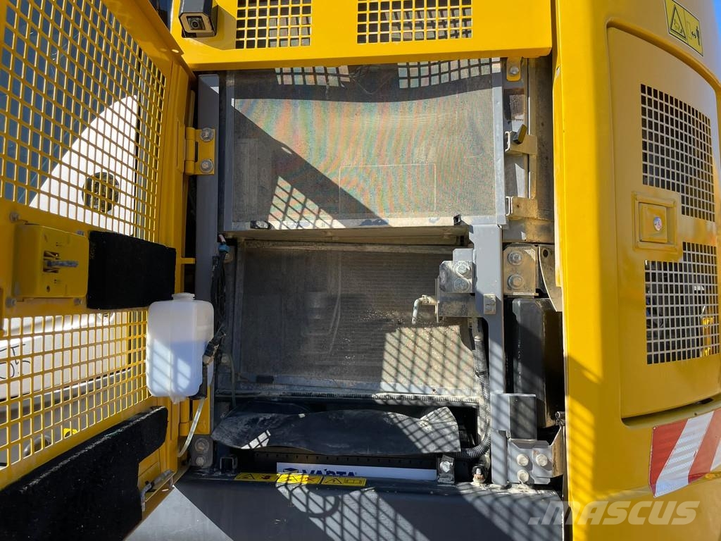 Hitachi ZX225USLC-6 Rupsgraafmachines