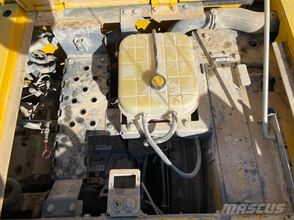 Hitachi ZX225USLC-6 Rupsgraafmachines