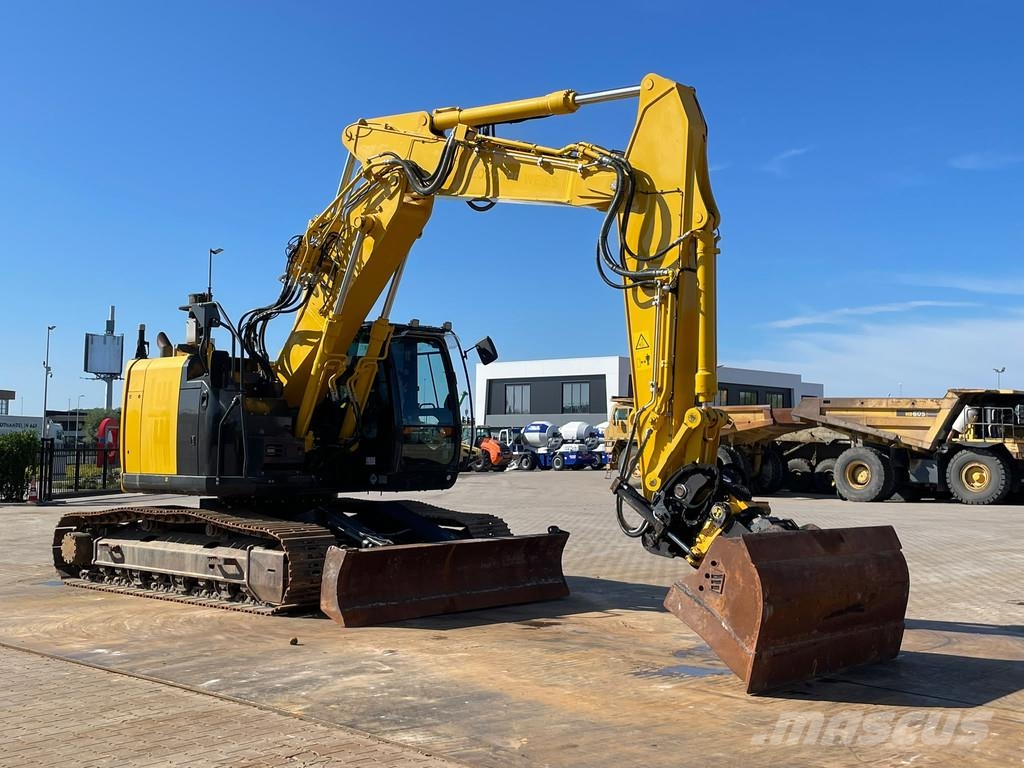 Hitachi ZX225USLC-6 Rupsgraafmachines