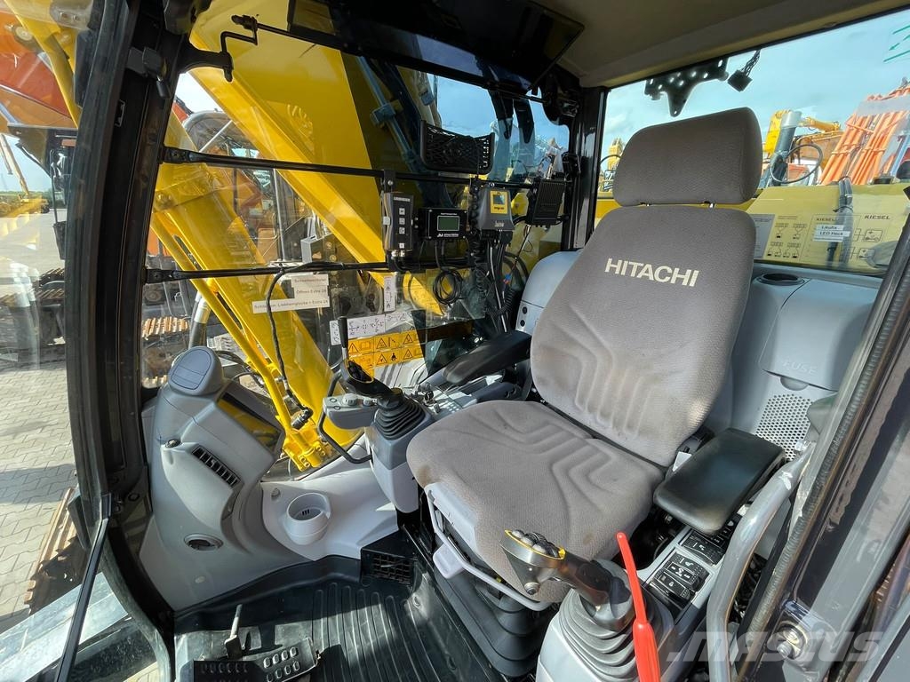 Hitachi ZX225USLC-6 Rupsgraafmachines
