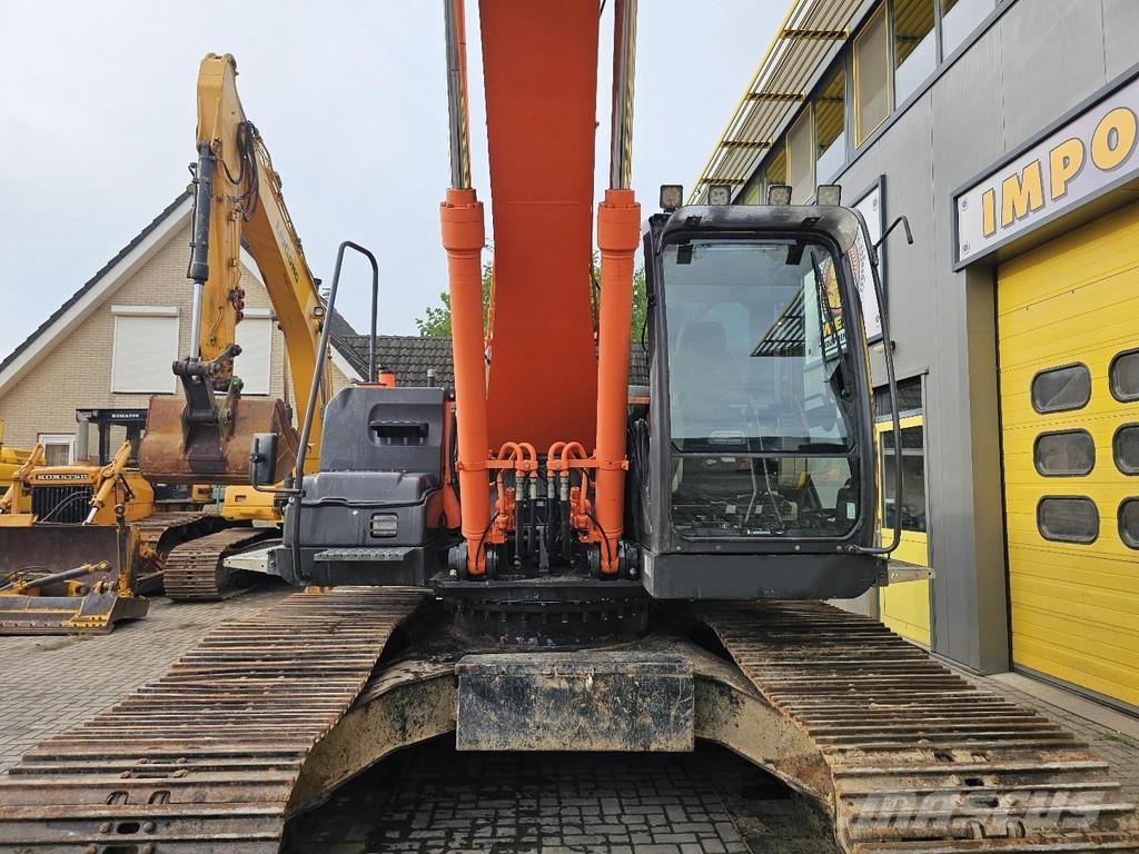 Hitachi ZX250LC-5B Rupsgraafmachines
