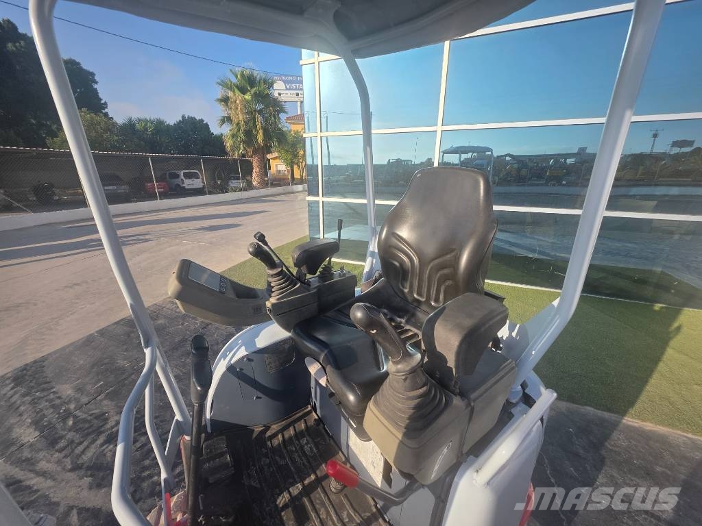 Takeuchi TB 217 R Miniescavatori