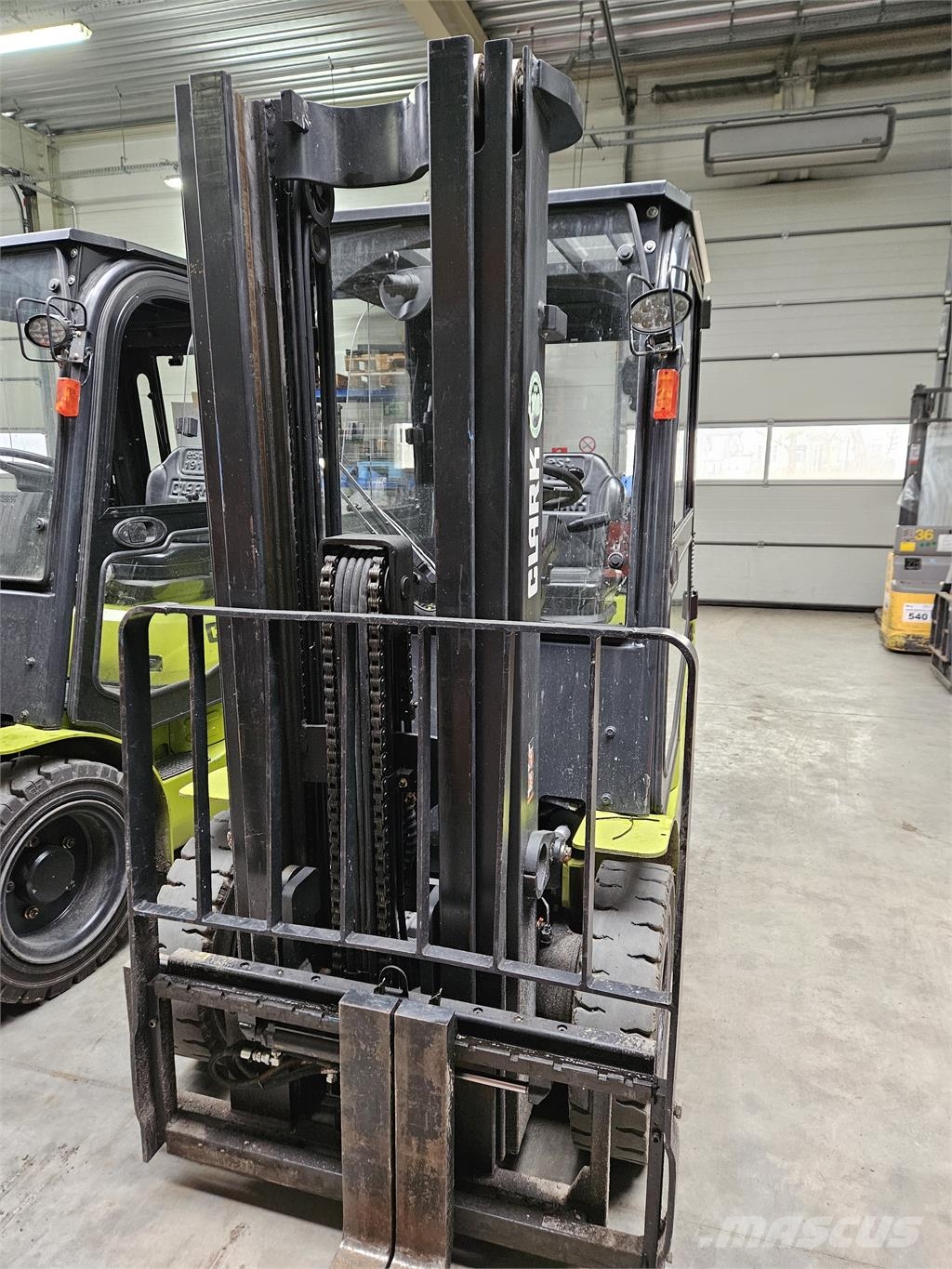 Clark GTS25L LPG forklifts