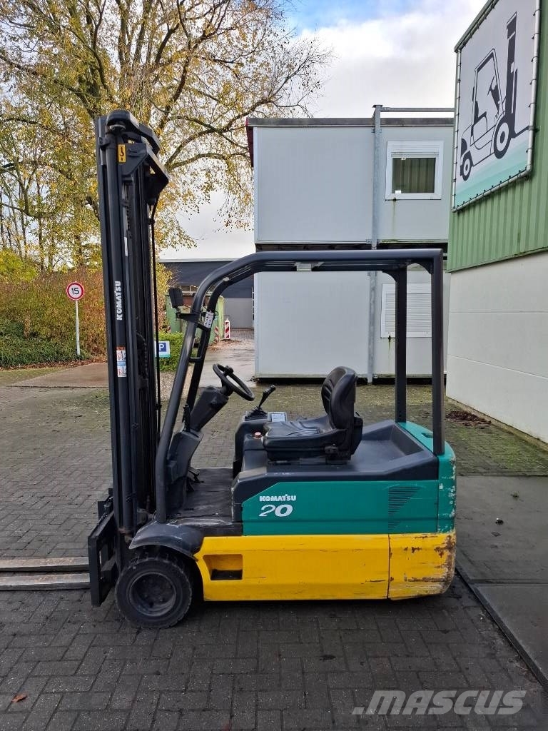 小松 コマツ（小松製作所） FB20M-2R Heftruck triplex 6400!, 2007, Creil