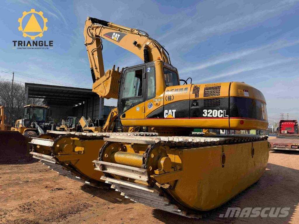 CAT 320 C Amfibijski bagri
