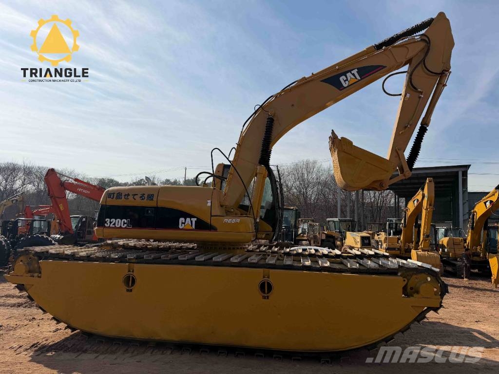 CAT 320 C Amfibijski bagri