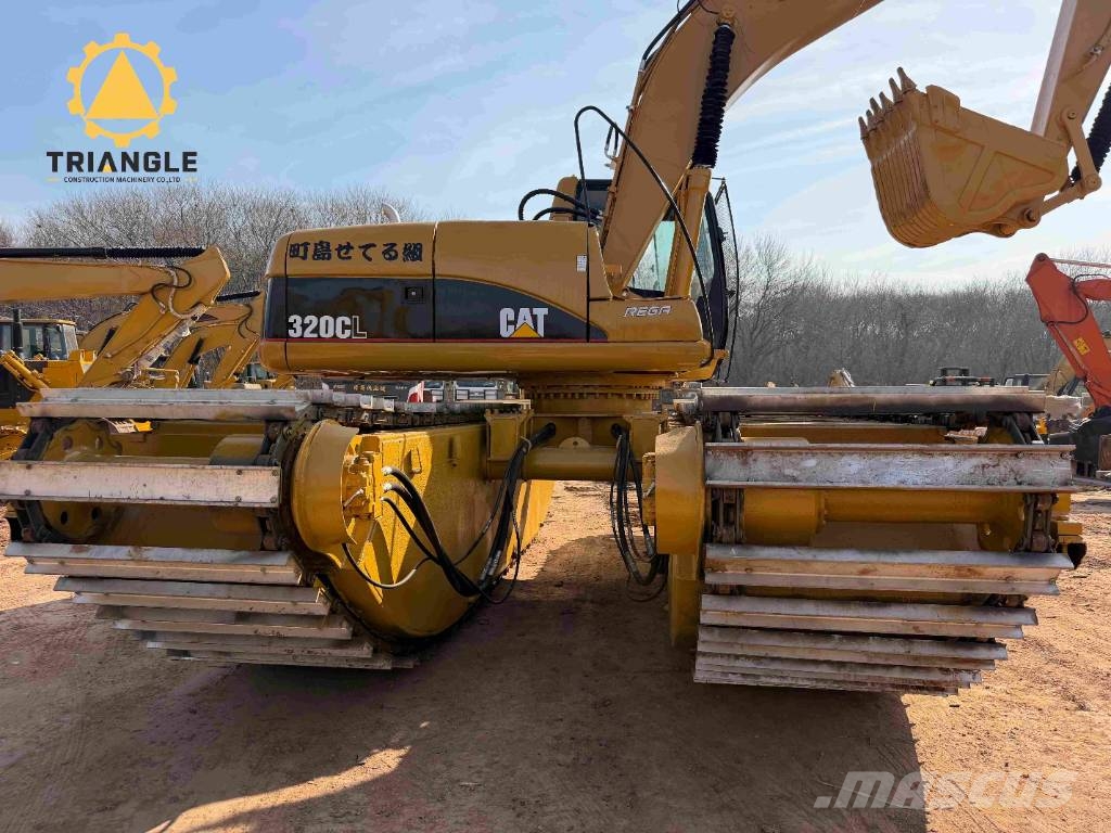 CAT 320 C Amfibijski bagri