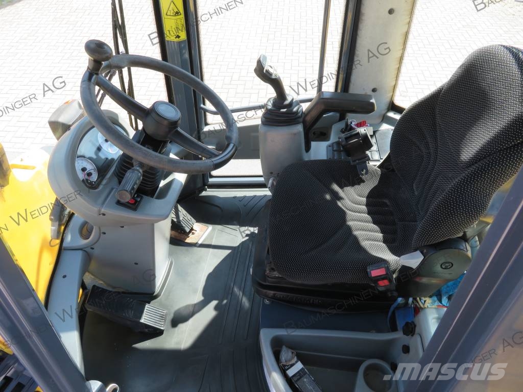 Yanmar V 80 Cargadoras sobre ruedas