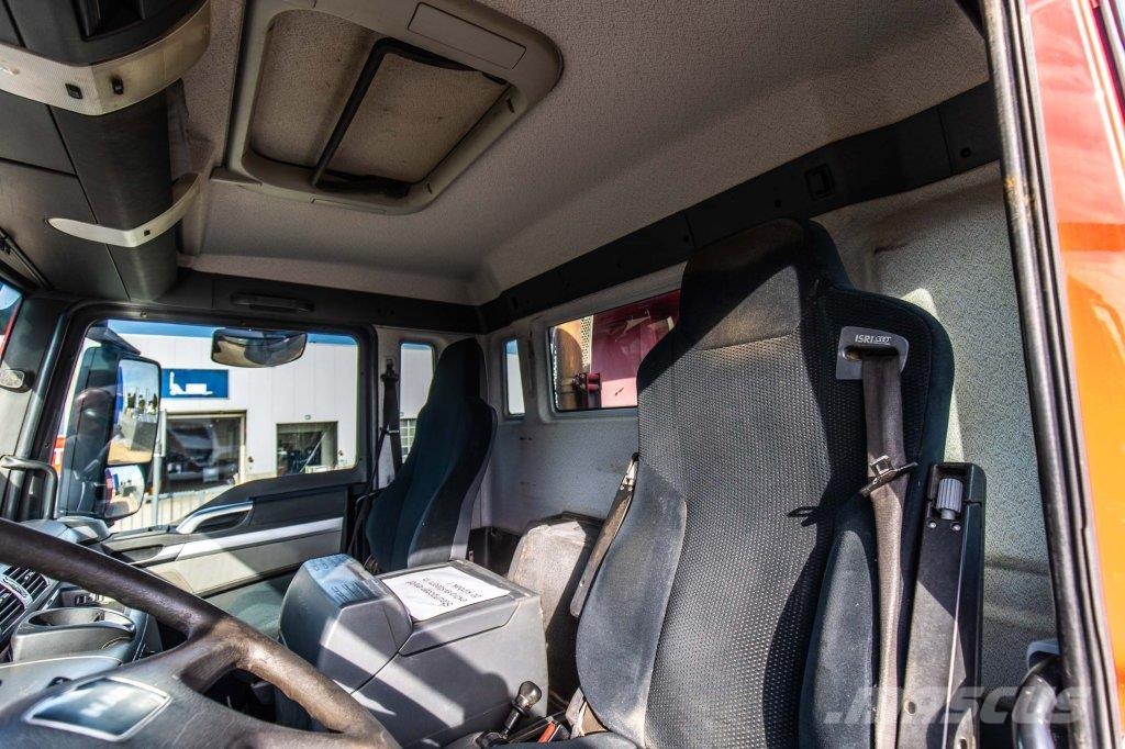 MAN TGS 33.440 BL - TIPPER / TRACTOR 傾卸式卡車