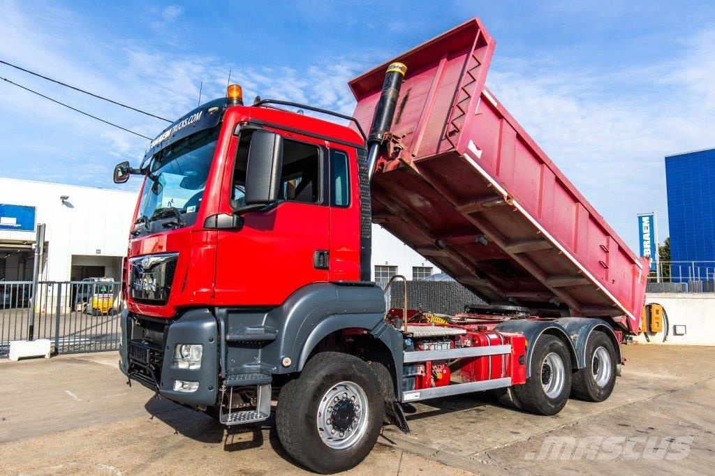 MAN TGS 33.440 BL - TIPPER / TRACTOR 傾卸式卡車
