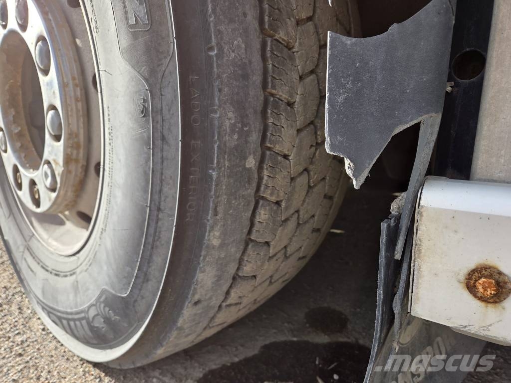 Volvo FM Hakekuorma-autot