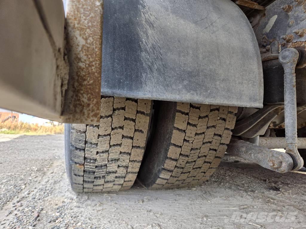 Volvo FM460 6x2 Camion pour copeaux de bois